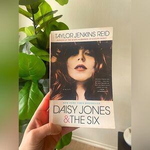 Daisy Jones & The Six by Taylor Jenkins Reid Paperback